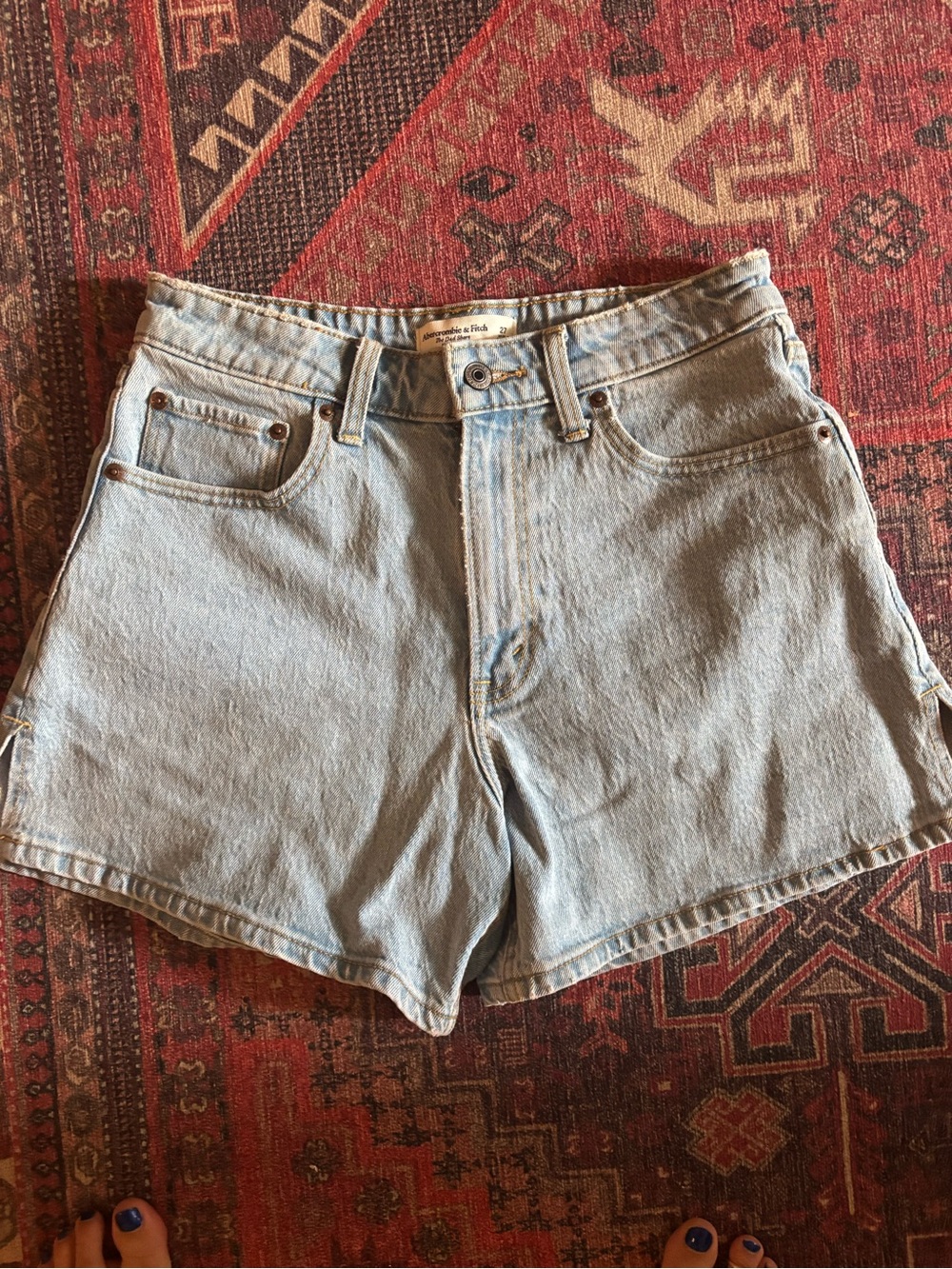 Abercrombie & Fitch Curve Love High Rise Dad Shorts – Size 27